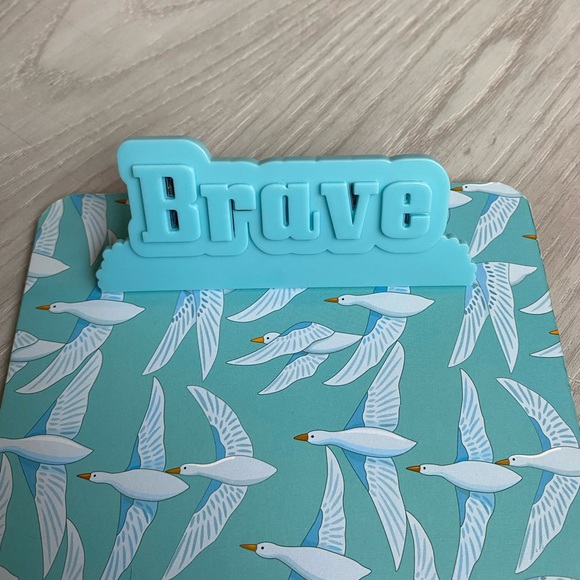 5/$10 Small Clipboard with Birds and Brave Mantra - Picture 3 of 6